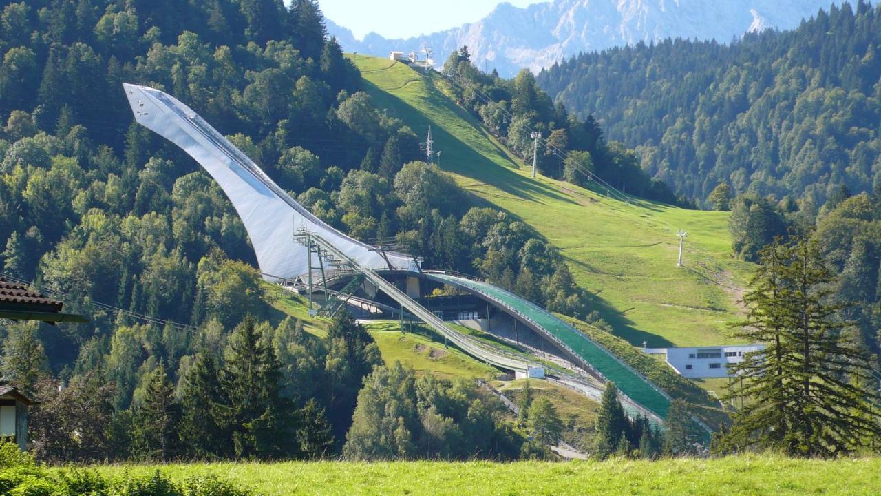 Apartment Bergblick Garmisch-Partenkirchen Bagian luar foto